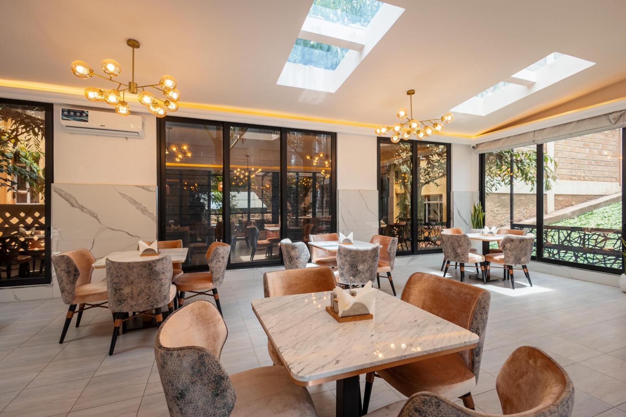 Iman Hotel Isiolo Exterior photo