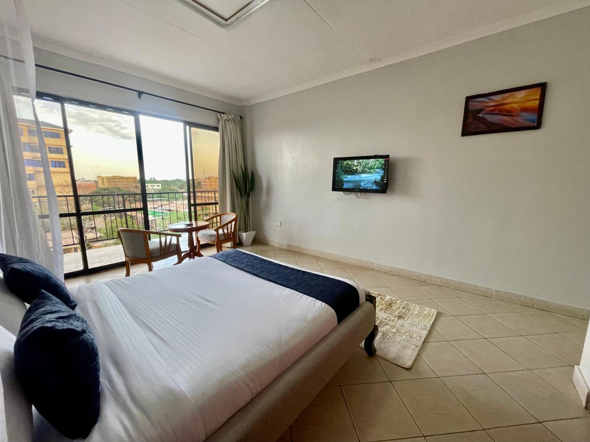 Iman Hotel Isiolo Exterior photo