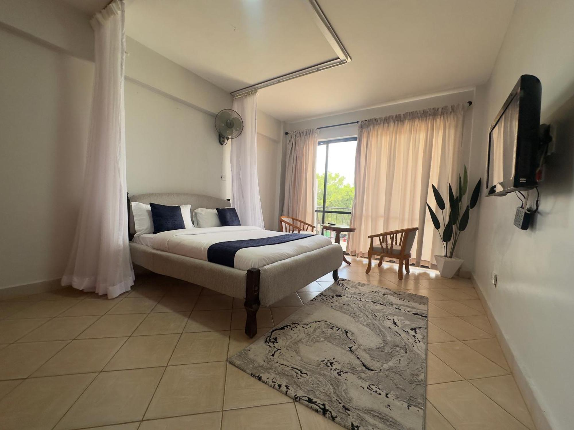 Iman Hotel Isiolo Exterior photo