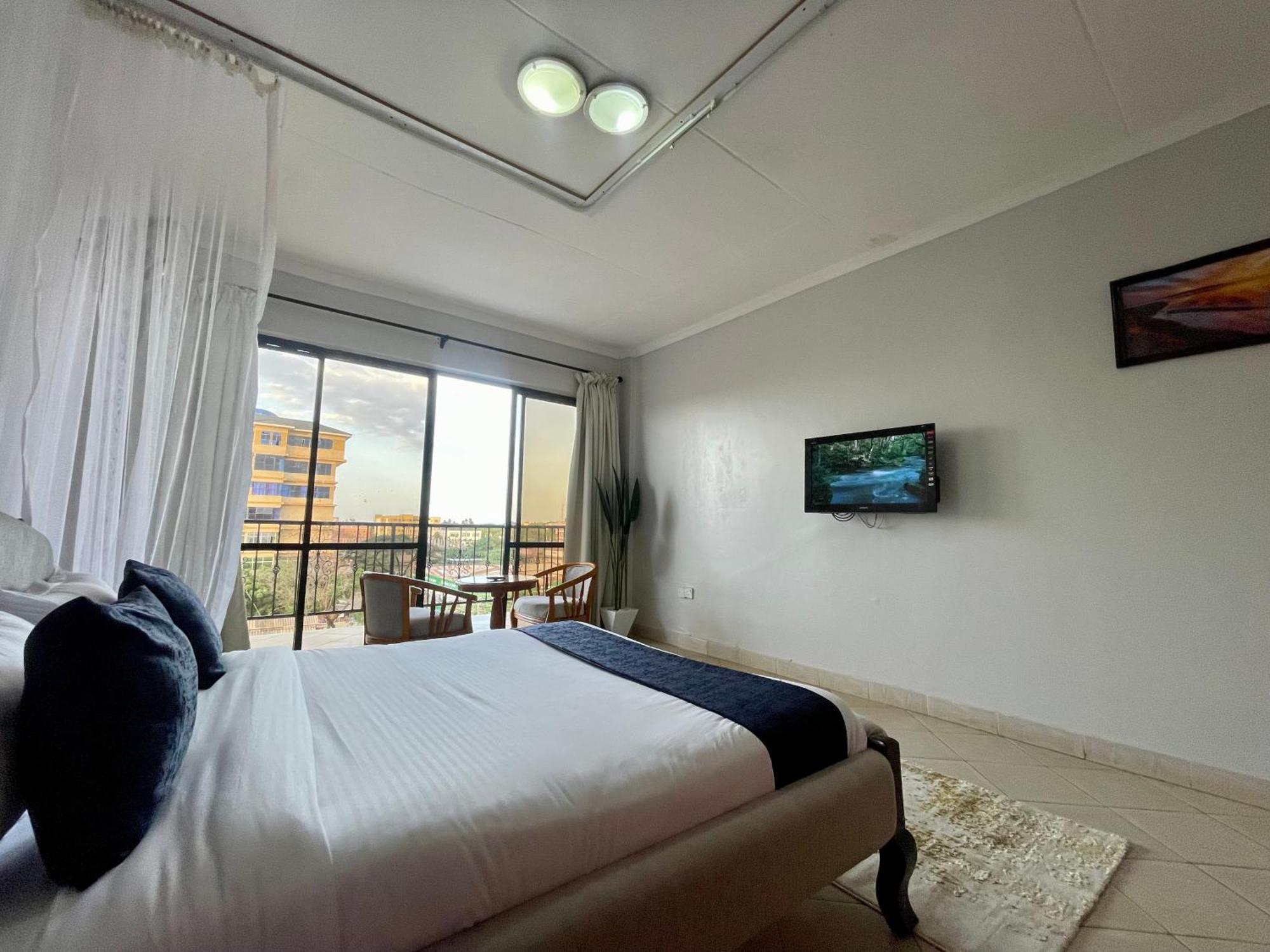 Iman Hotel Isiolo Exterior photo